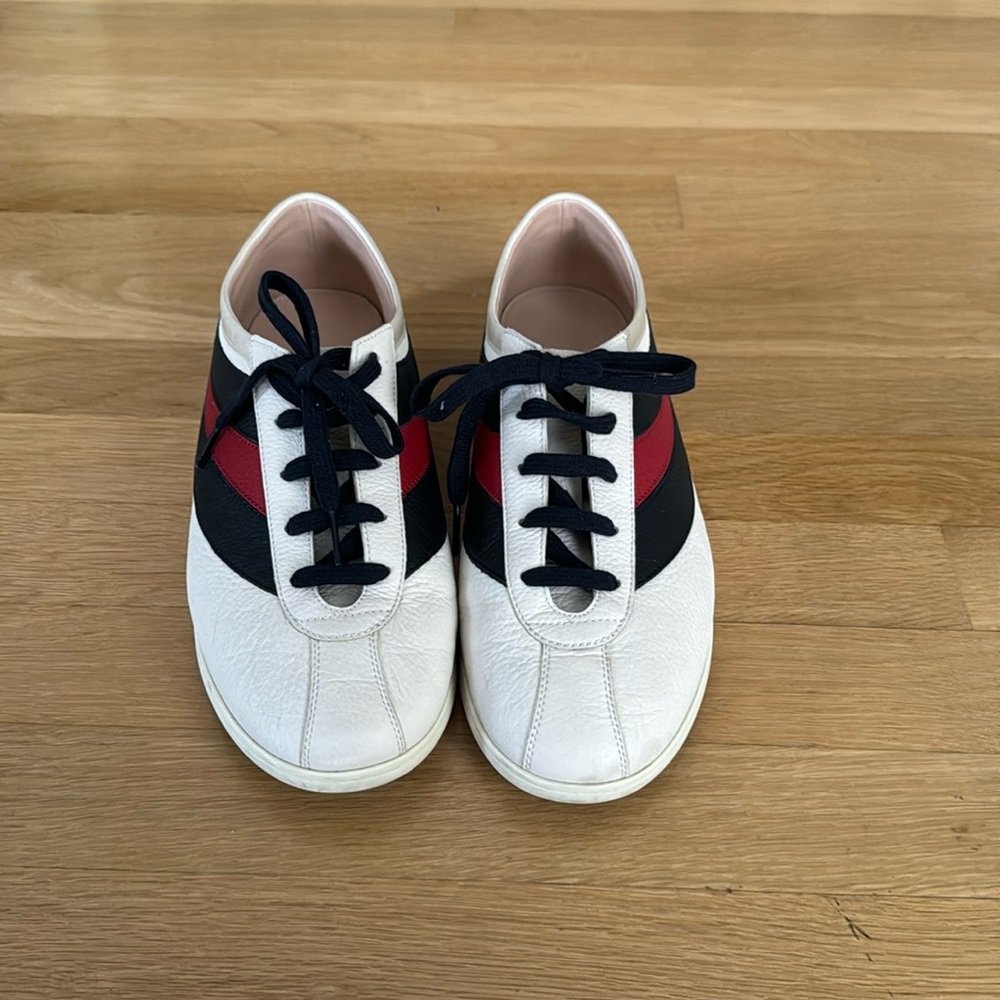EUC Gucci Sneakers Size 8G (8.5-9 US)